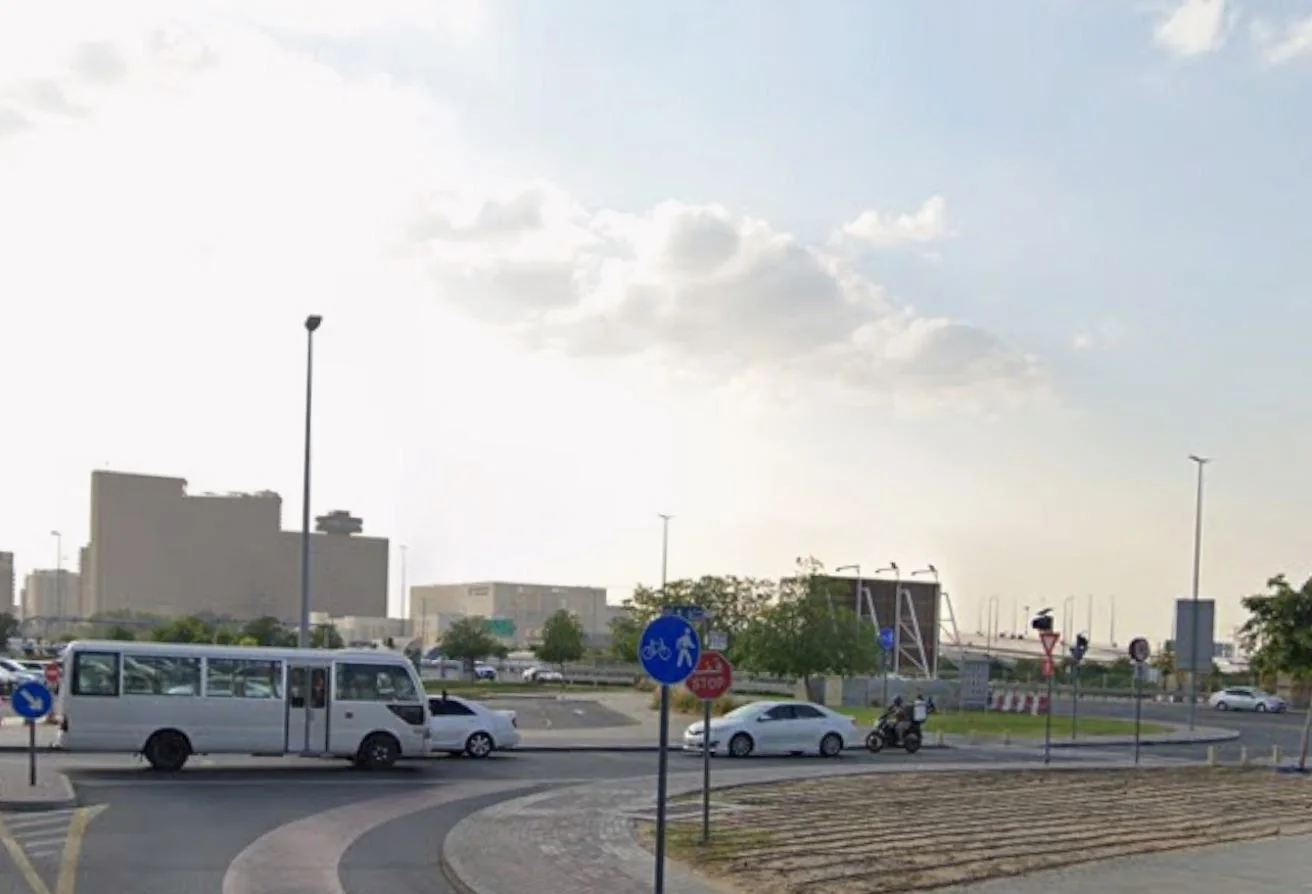 Corner retail space with main-road visibility in Al Baraha in Al Baraha, Dubai, gallery image 3