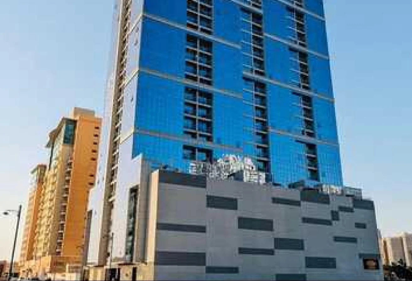Spacious one-bedroom apartment with chiller included in Al Mamzar in Al Mamzar, Dubai, gallery image 4